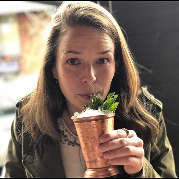 Meet your Posher, Katie - Picture 1 of 1